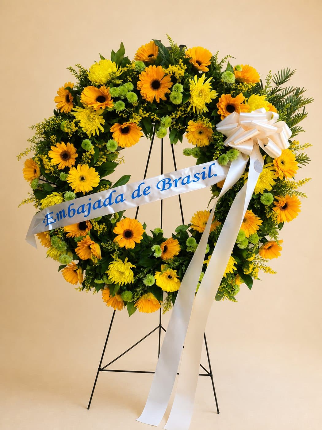 Corona fúnebre de Celiflor entregada en funeraria
